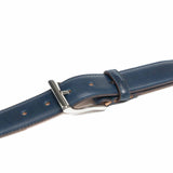 Meermin azul shell  cordovan  cinturón, primer plano de la hebilla maciza niquelada latón y la presilla con lazo